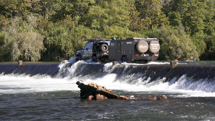 Penny-Wells-TODU-LandCruiser-Towing-Caravan-Ivanhoe-Crossing